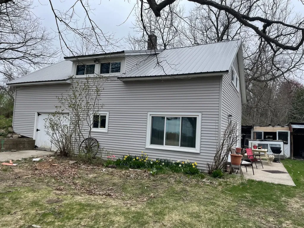 16206 Peters Farm Road Norman Township MI 49644