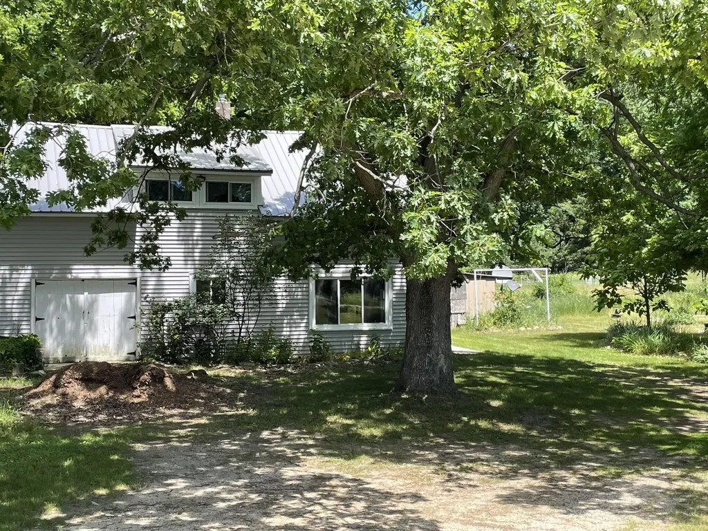 16206 Peters Farm Road Norman Township MI 49644