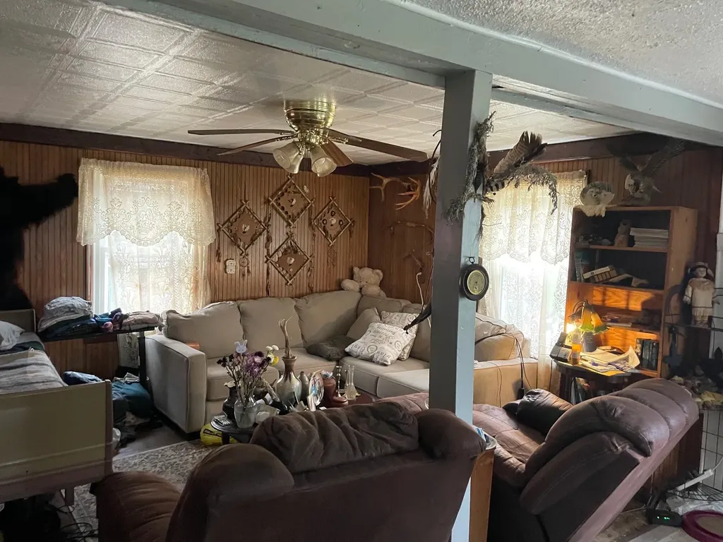 16206 Peters Farm Road Norman Township MI 49644