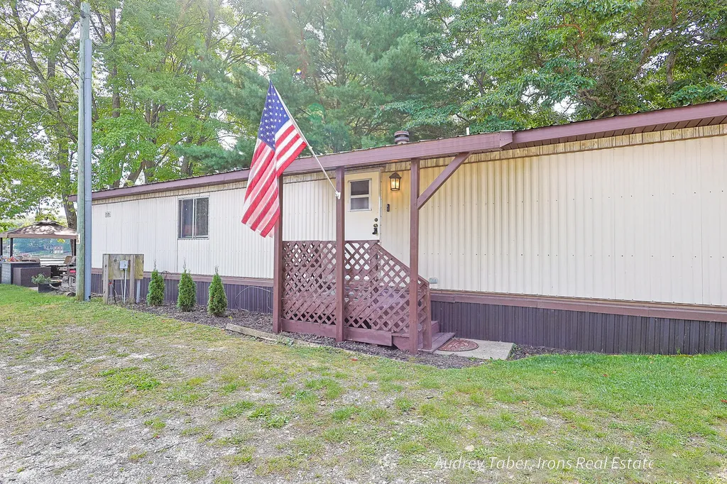 5190 N Bass Lake Road Sauble Township MI 49644