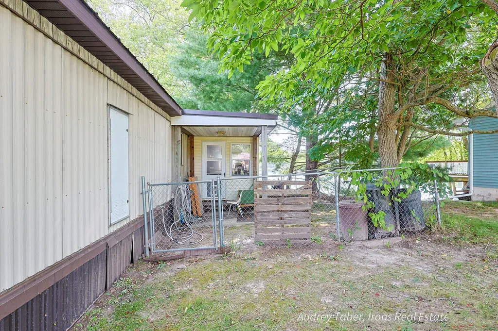 5190 N Bass Lake Road Sauble Township MI 49644