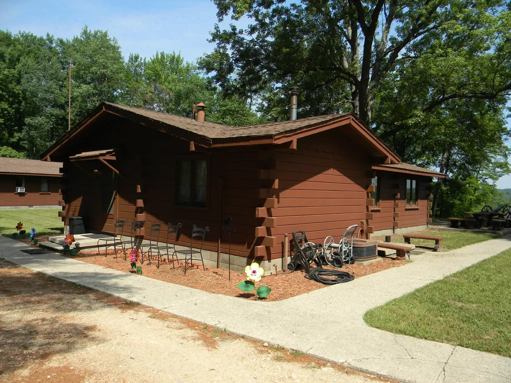 1306 N Tippy Dam Road Dickson Township MI 49689