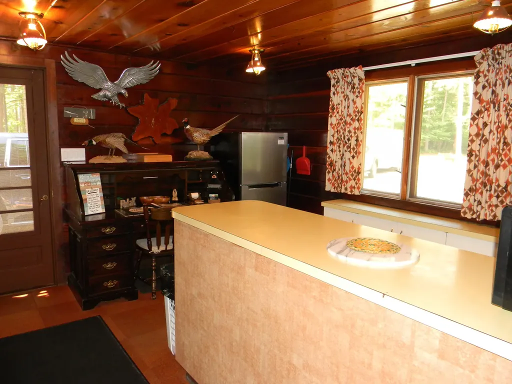 1306 N Tippy Dam Road Dickson Township MI 49689