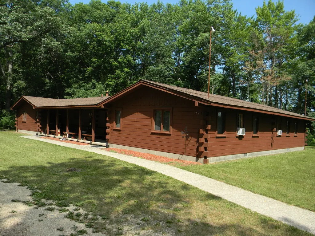 1306 N Tippy Dam Road Dickson Township MI 49689