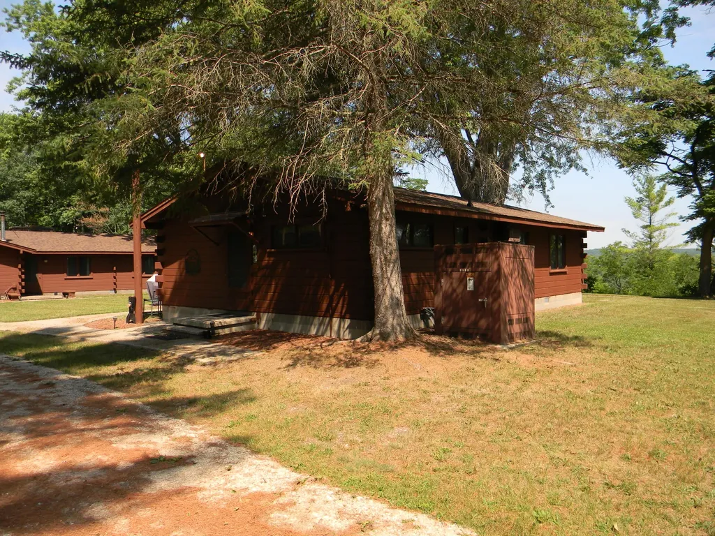 1306 N Tippy Dam Road Dickson Township MI 49689