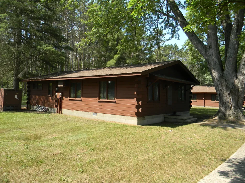 1306 N Tippy Dam Road Dickson Township MI 49689
