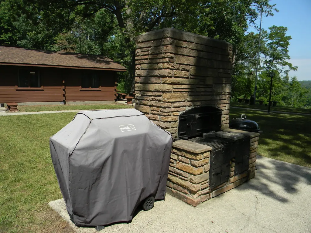 1306 N Tippy Dam Road Dickson Township MI 49689
