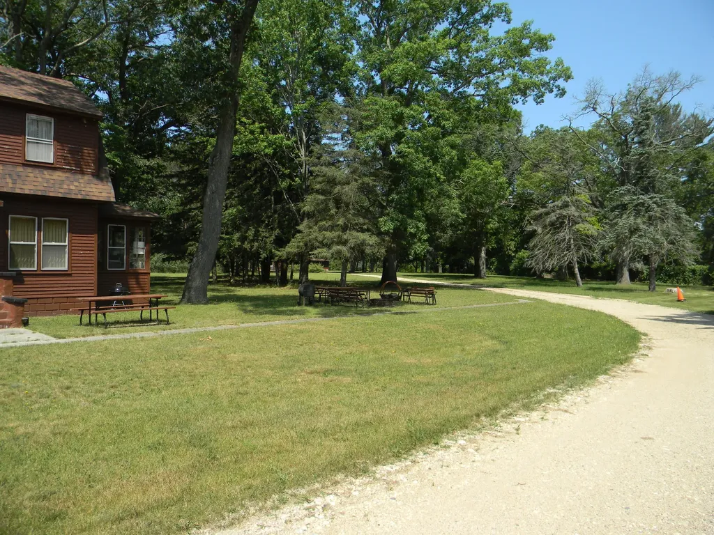 1306 N Tippy Dam Road Dickson Township MI 49689