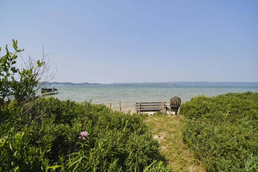2521 Crescent Beach Road Onekama Township MI 49660
