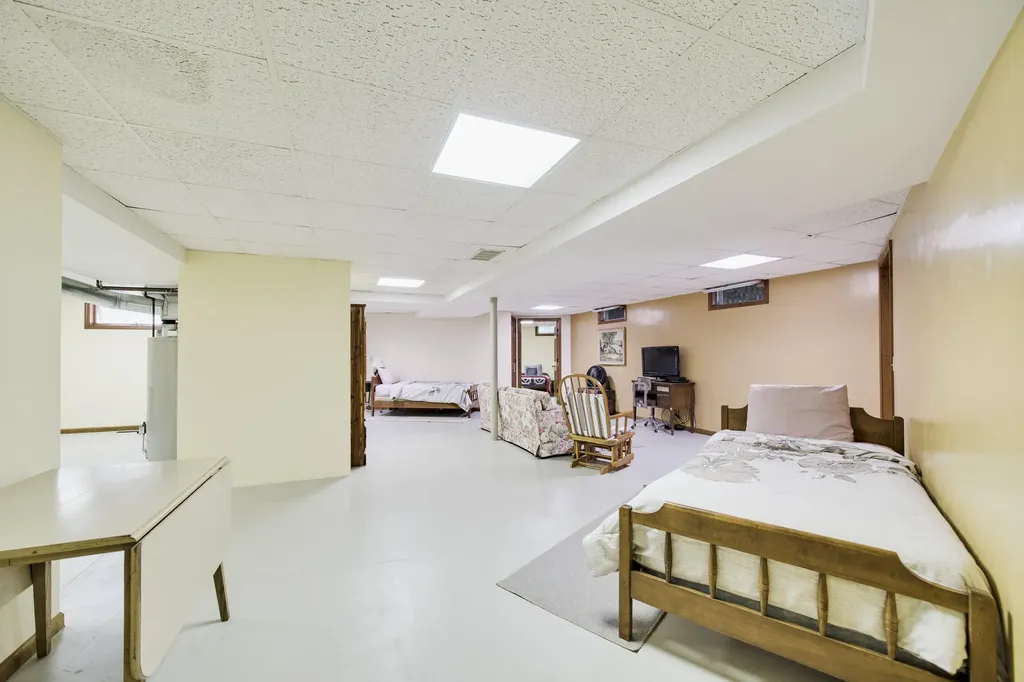 2521 Crescent Beach Road Onekama Township MI 49660