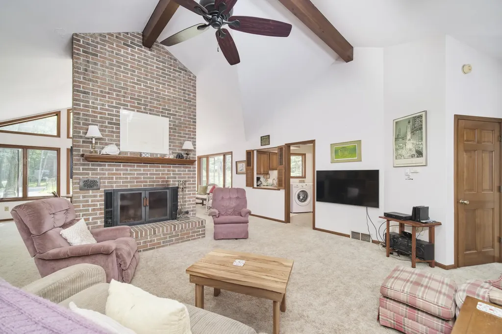 2521 Crescent Beach Road Onekama Township MI 49660