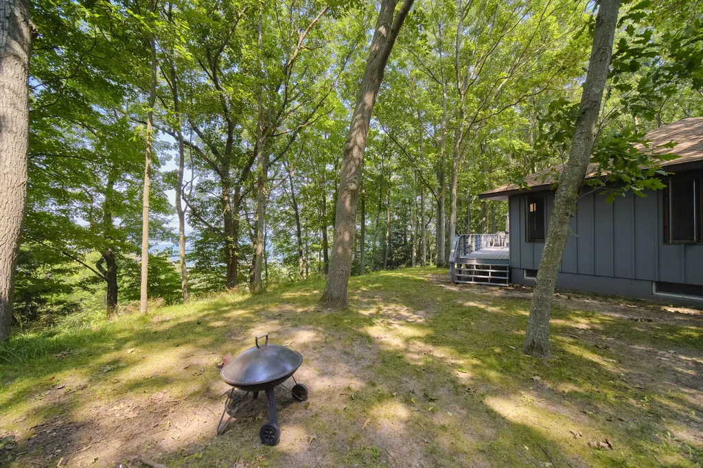 2521 Crescent Beach Road Onekama Township MI 49660