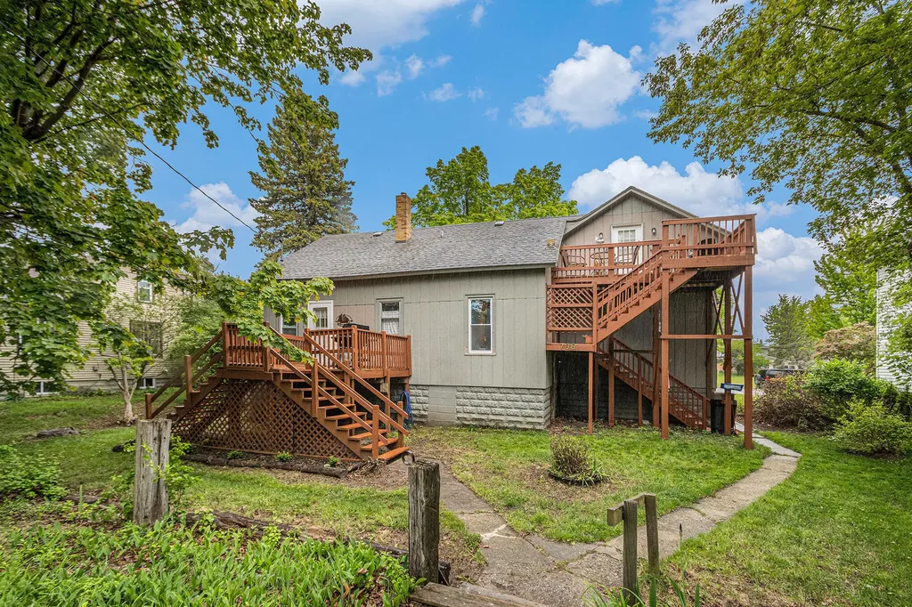 706 W Loomis Street Ludington City MI 49431