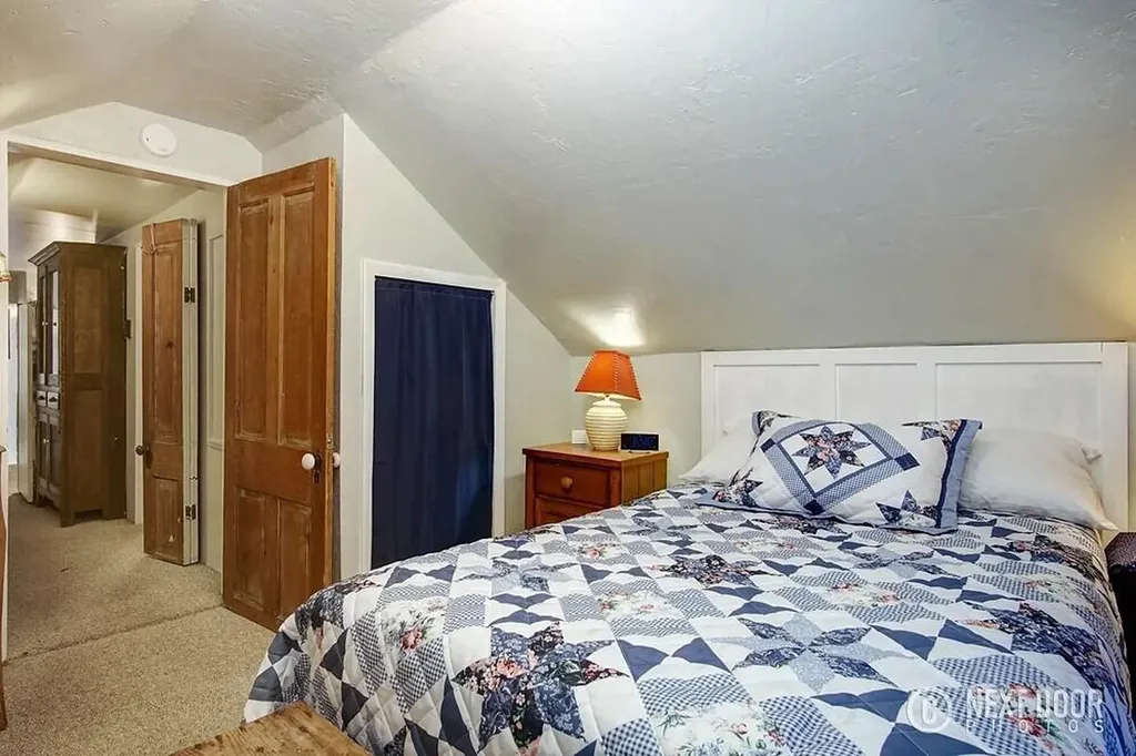 706 W Loomis Street Ludington City MI 49431