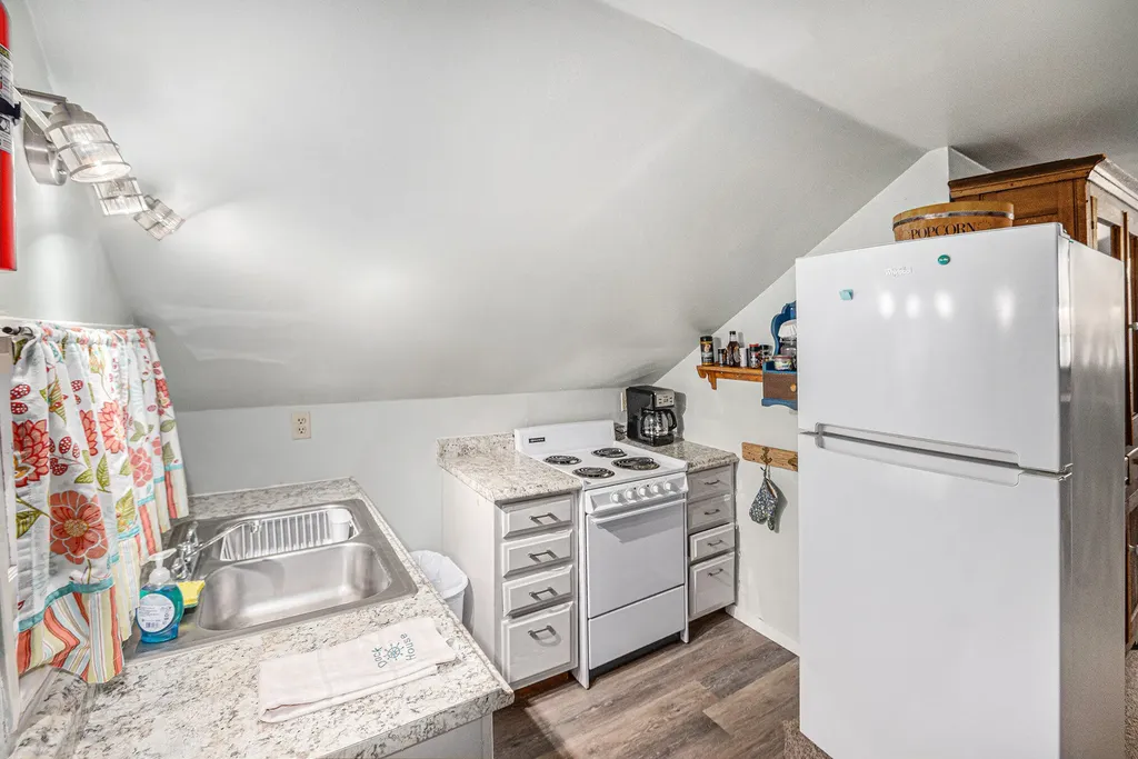 706 W Loomis Street Ludington City MI 49431