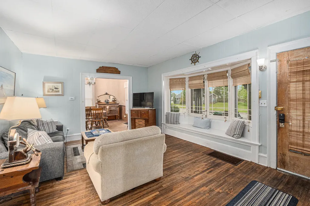 706 W Loomis Street Ludington City MI 49431
