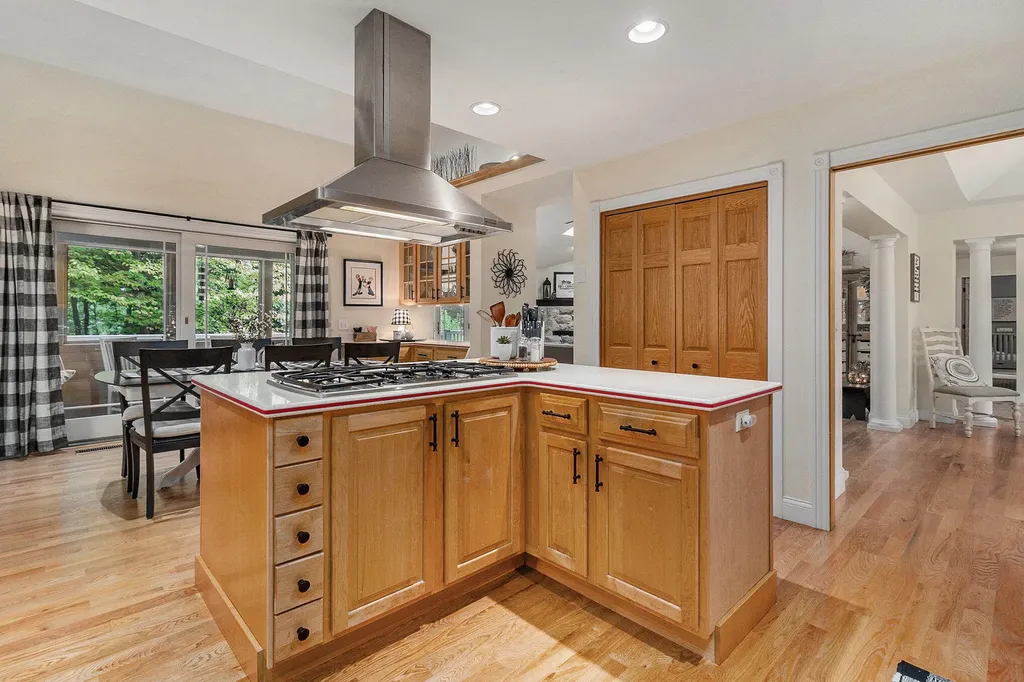 5450 W Riverside Drive Pere Marquette Charter Township MI 49431