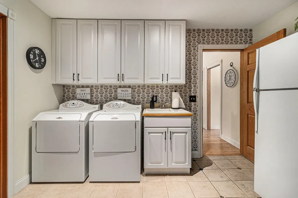 5450 W Riverside Drive Pere Marquette Charter Township MI 49431
