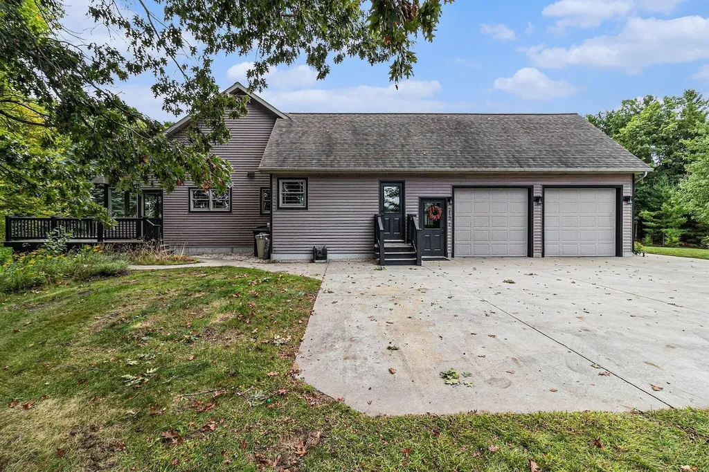 5450 W Riverside Drive Pere Marquette Charter Township MI 49431