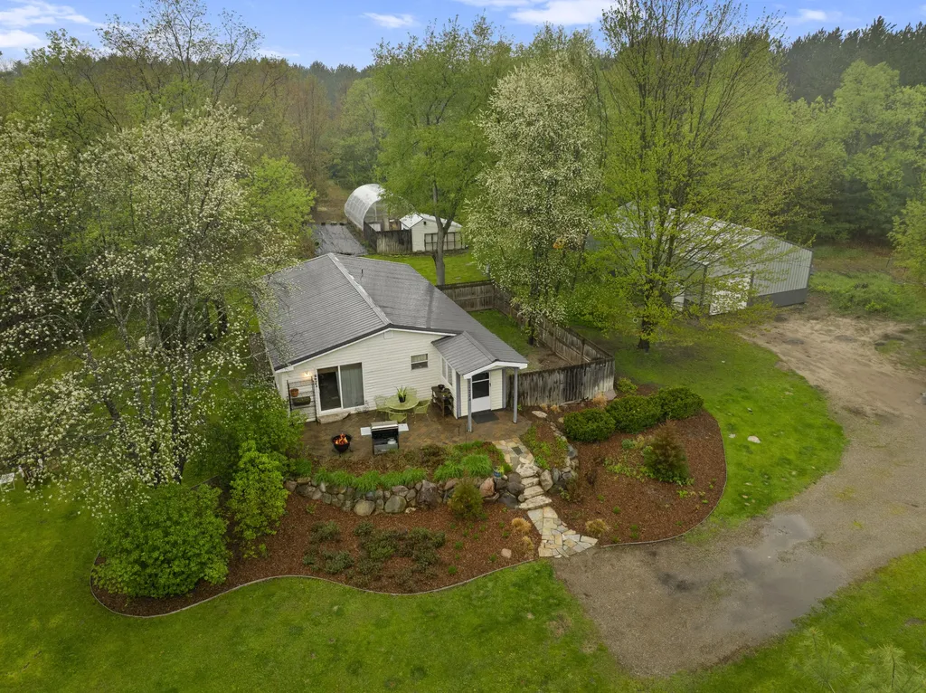 11774 Healy Lake Road Maple Grove Township MI 49614