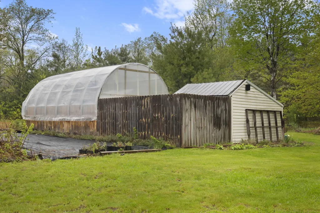 11774 Healy Lake Road Maple Grove Township MI 49614