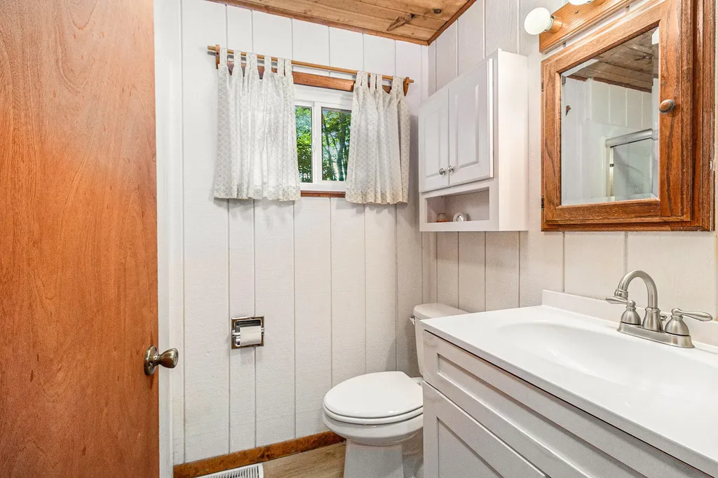 6253 Loggers Lane Hamlin Township MI 49431