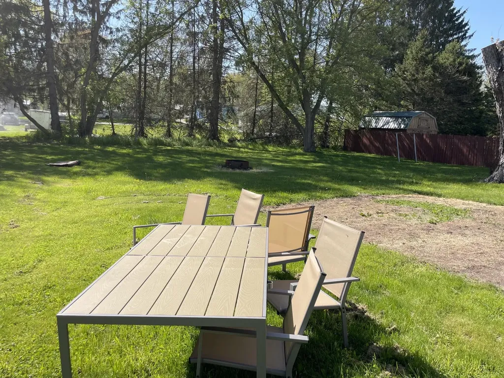 5157 N William Street Fountain Village MI 49410