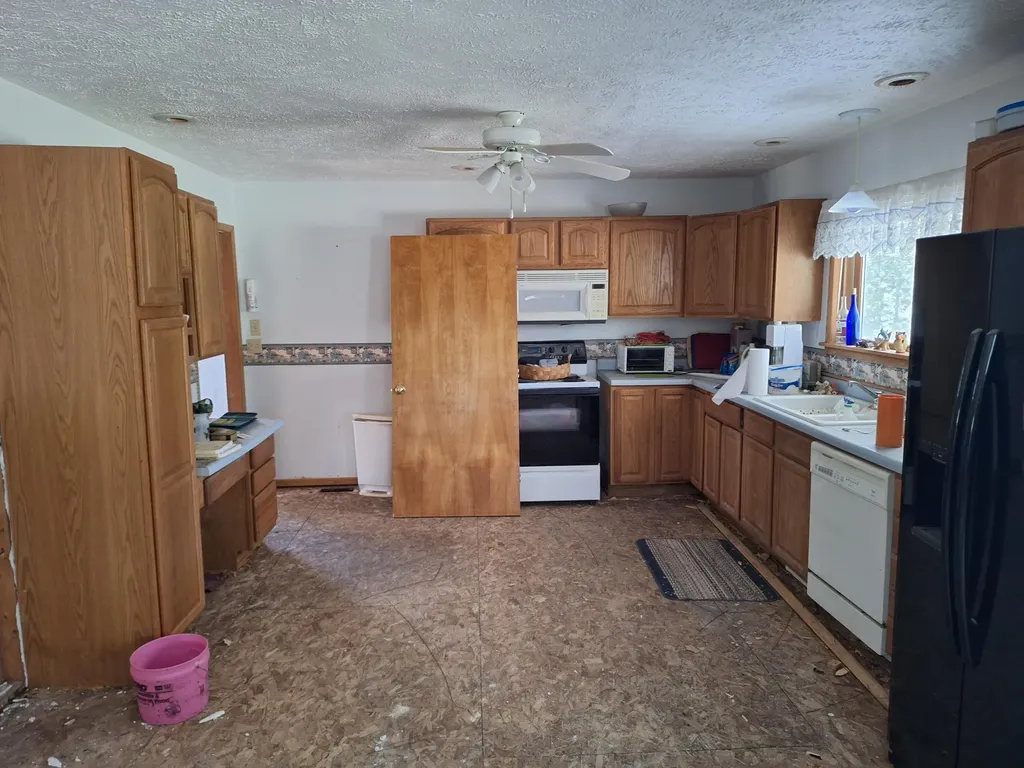 9819 N Tuttle Road Unknown City MI 49411