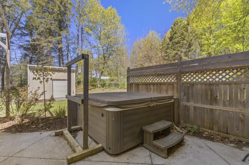 1212 Bailey Street Unknown City MI 49616