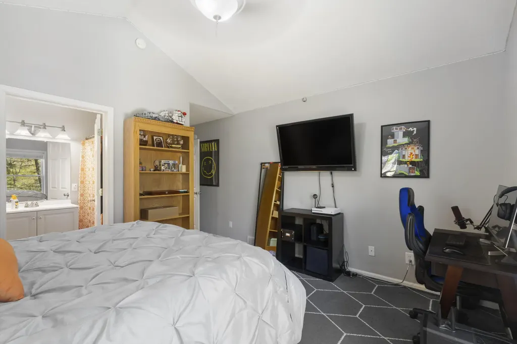 1212 Bailey Street Unknown City MI 49616