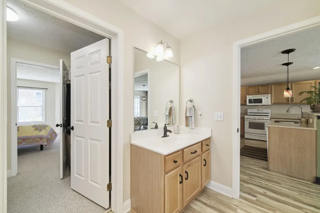 10 Cottage Lane Manistee City MI 49660