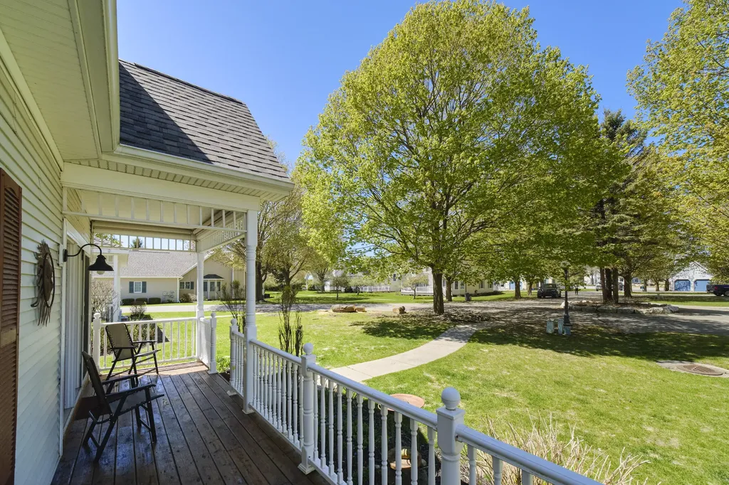 10 Cottage Lane Manistee City MI 49660