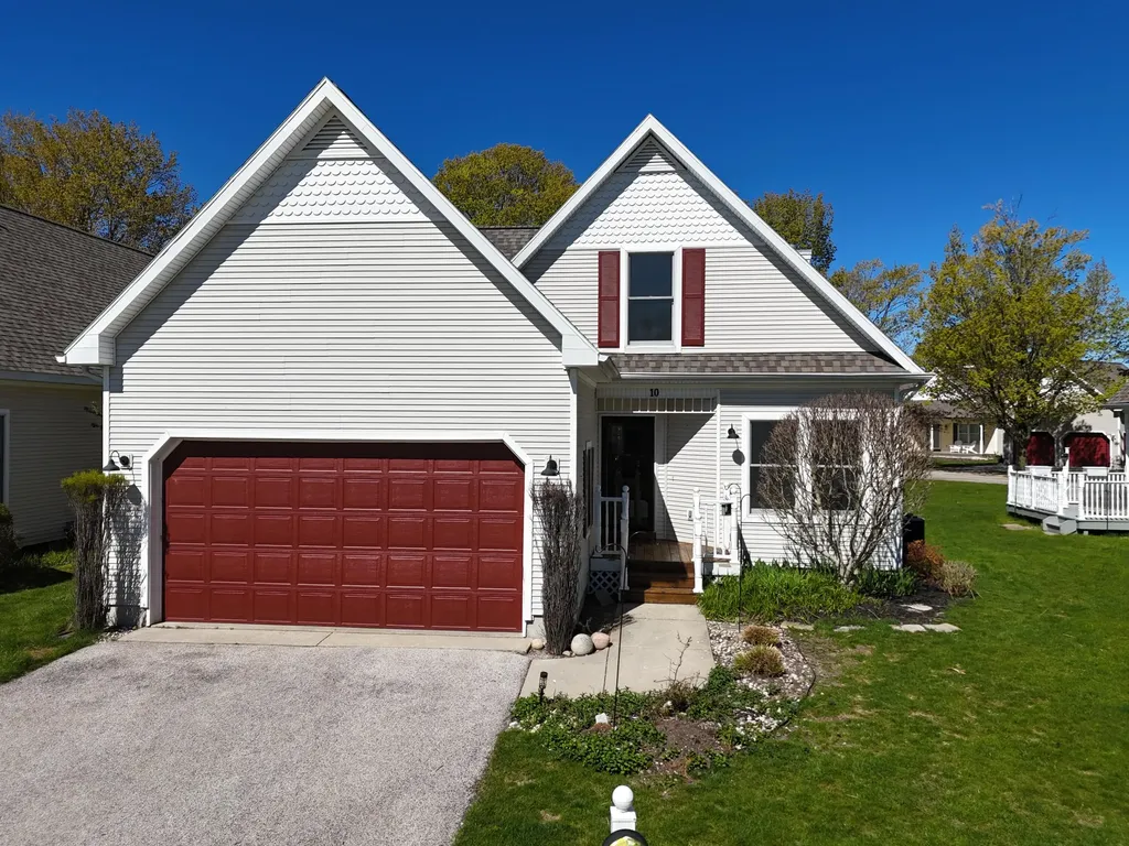 10 Cottage Lane Manistee City MI 49660
