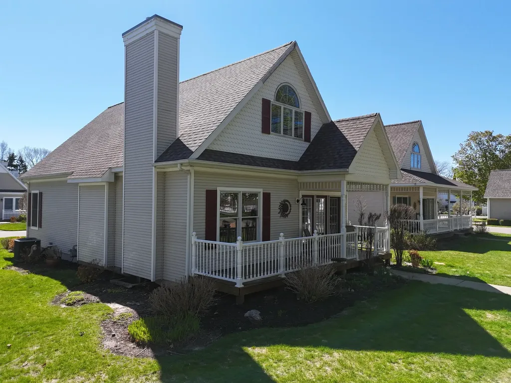 10 Cottage Lane Manistee City MI 49660