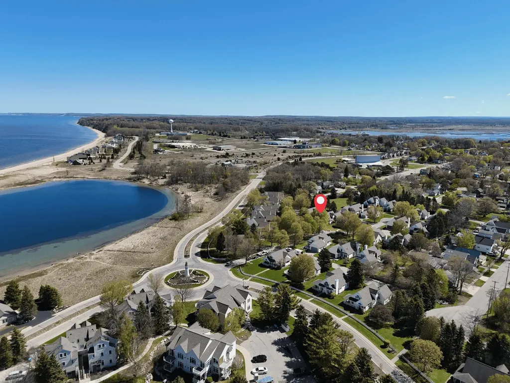 10 Cottage Lane Manistee City MI 49660