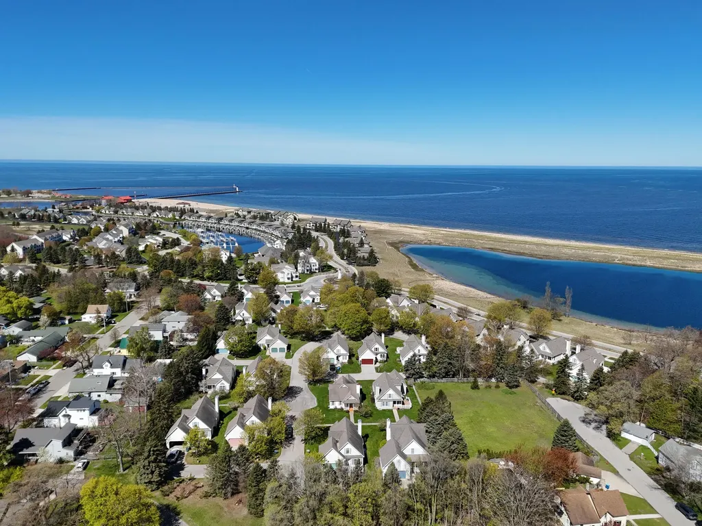 10 Cottage Lane Manistee City MI 49660