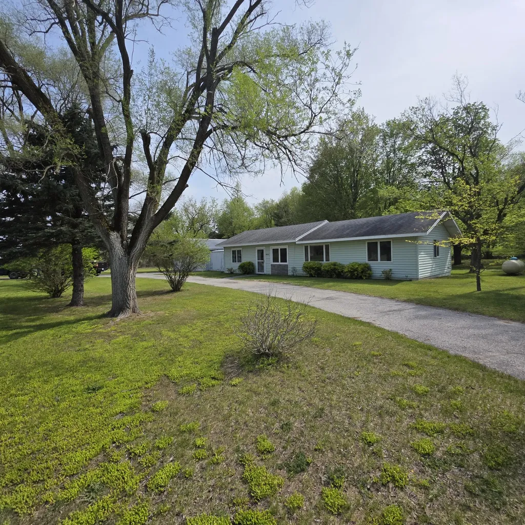 7274 N Oceana Drive Weare Township MI 49420