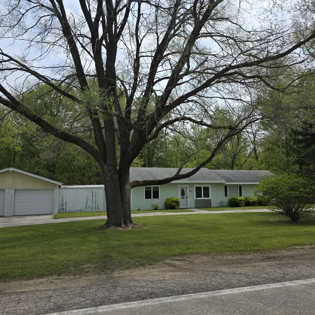 7274 N Oceana Drive Weare Township MI 49420