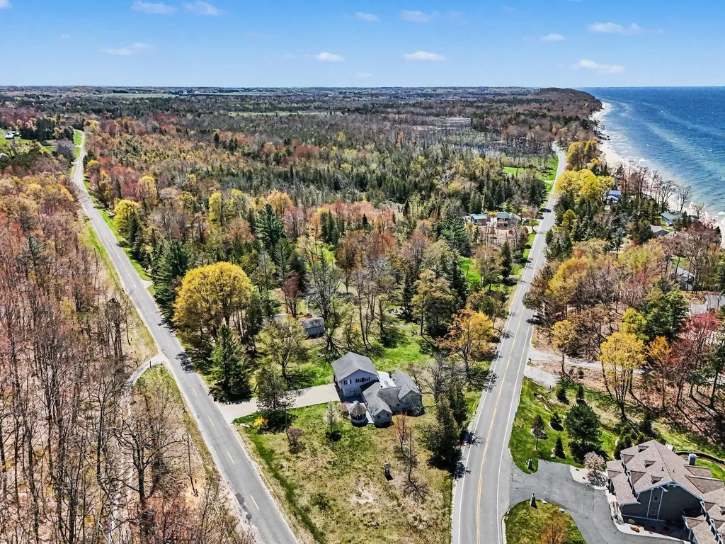 6665 Lakeshore Road Manistee Township MI 49660