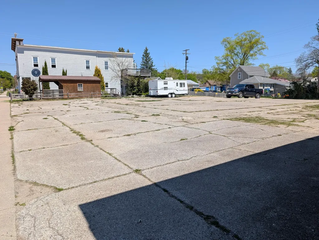 120 Main Street N Scottville City MI 49454
