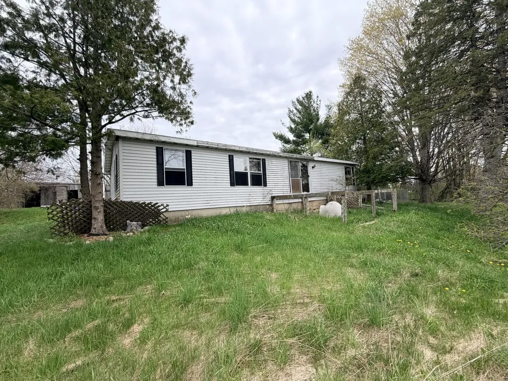 1734 E Wilson Road Custer Township MI 49405
