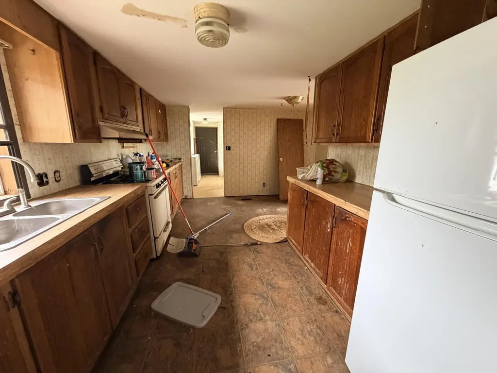 1734 E Wilson Road Custer Township MI 49405