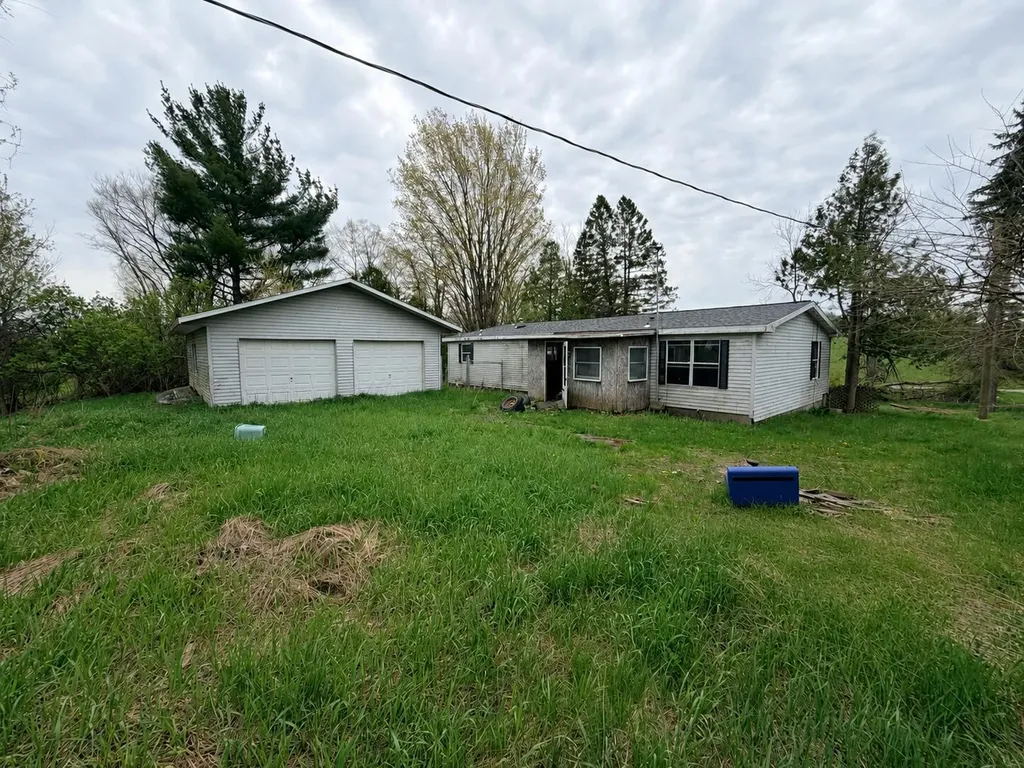 1734 E Wilson Road Custer Township MI 49405