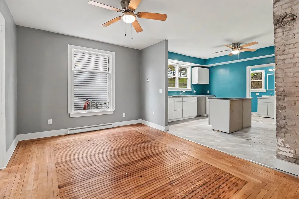 280 6th Avenue Manistee City MI 49660