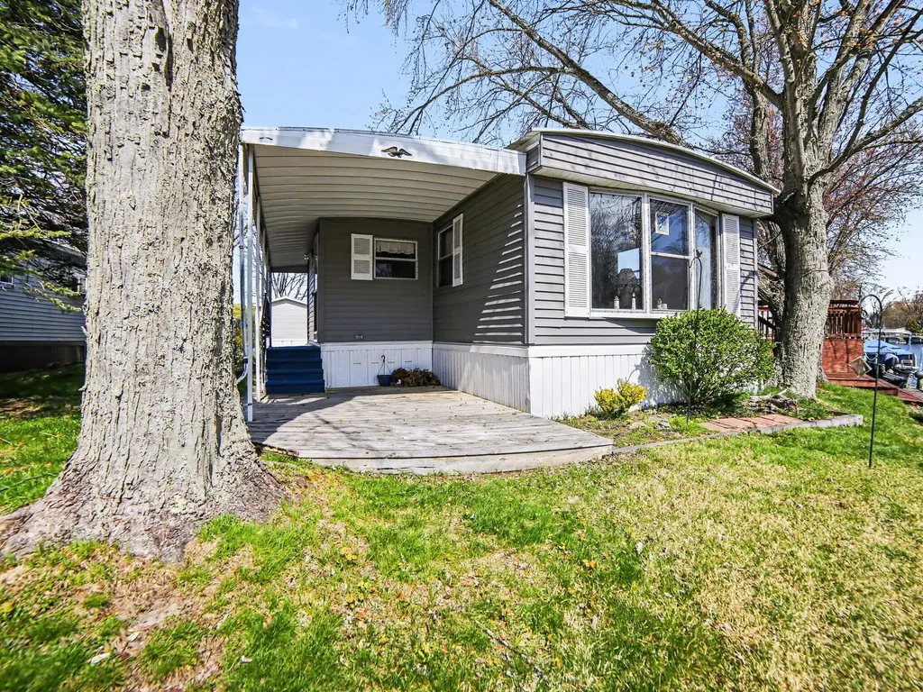 2748 S Tamarac Drive Hamlin Township MI 49431