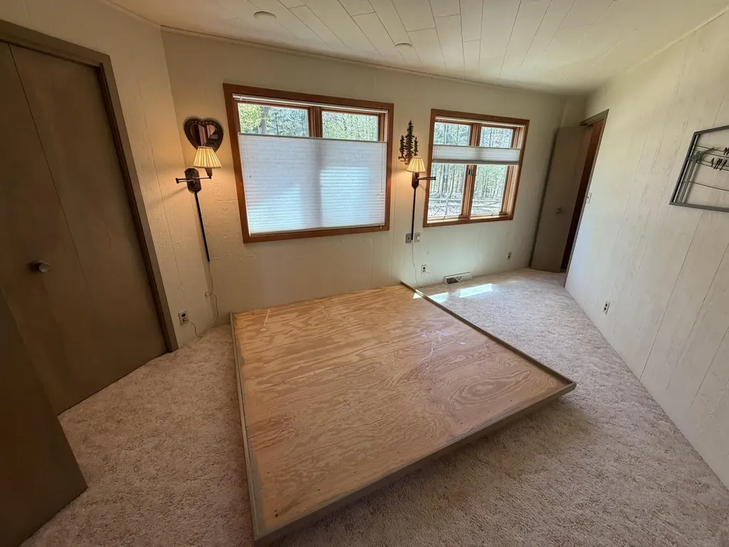 5620 N Utter Drive Sauble Township MI 49644