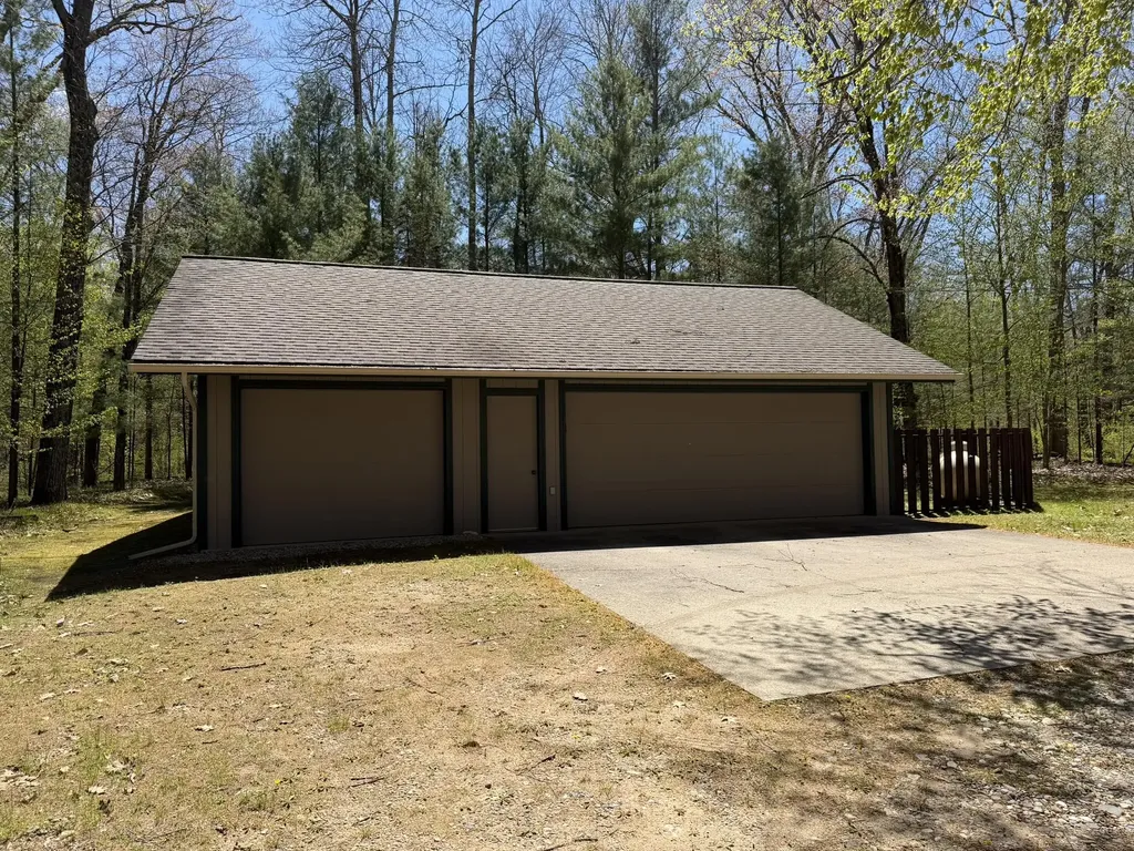 5620 N Utter Drive Sauble Township MI 49644