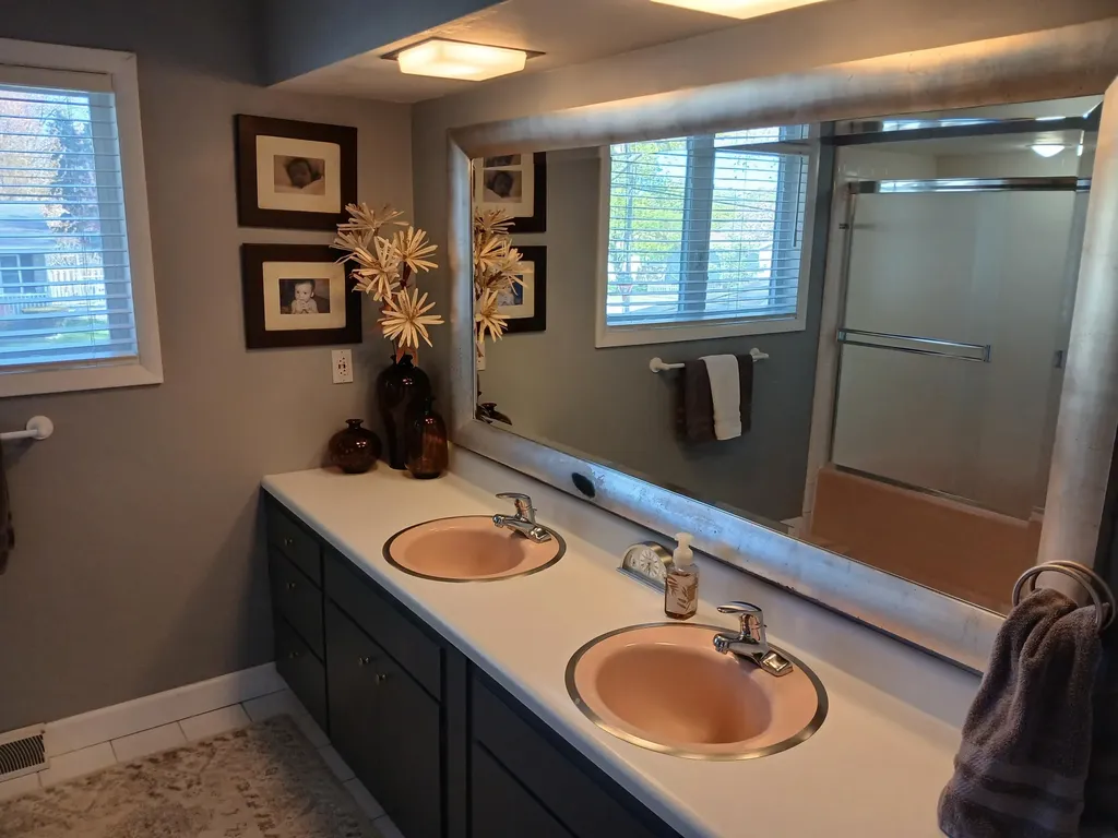 318 N Emily Street Ludington City MI 49431