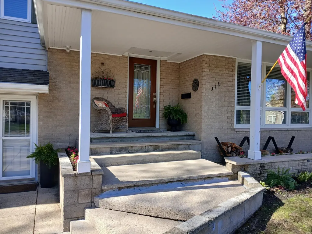 318 N Emily Street Ludington City MI 49431