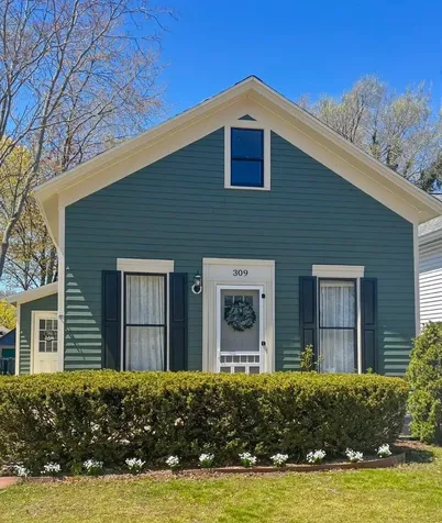309 N Robert Street Ludington City MI 49431